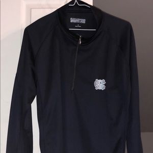 Carolina Tarheels Large pullover.